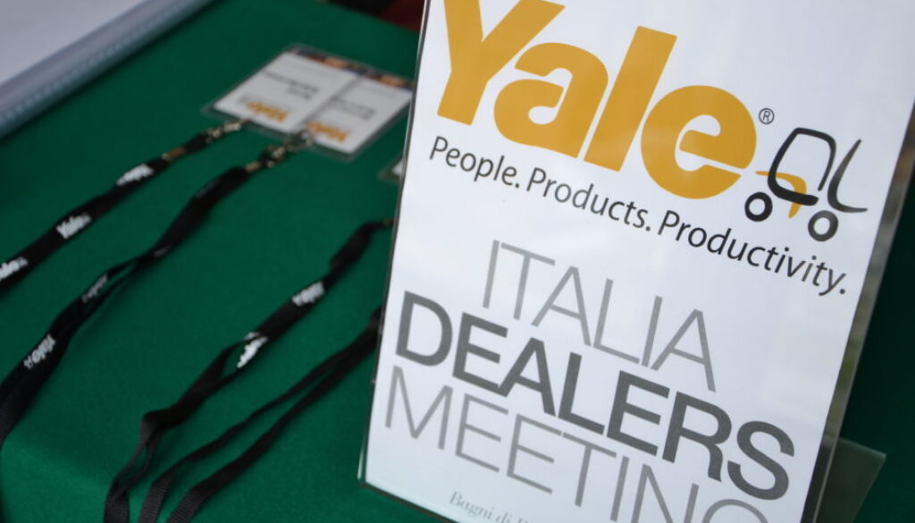 INtono per Dealers meeting di Yale Italia 2013
