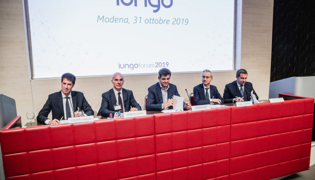 iungo forum, tavolo degli speaker